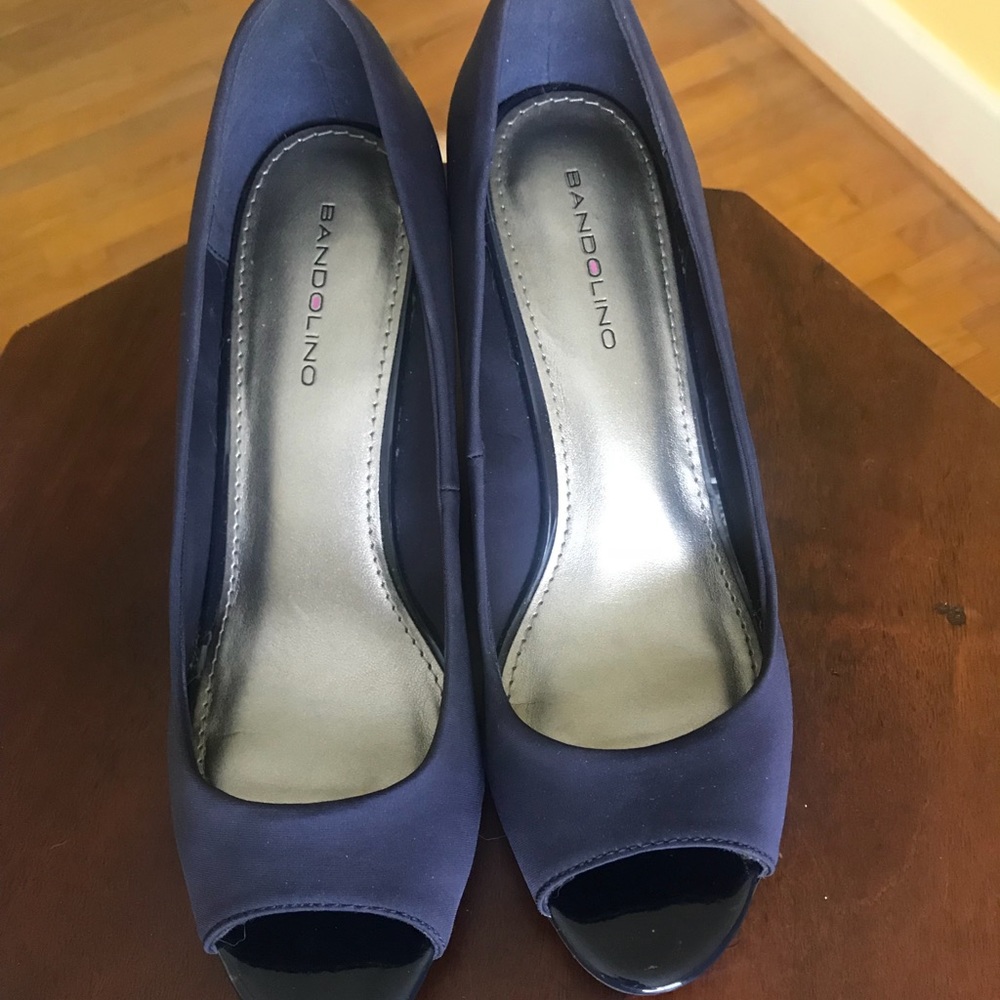 Bandolino Navy Peep Toe Wedges - Size 8.5M